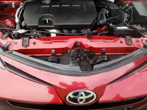 Toyota Corolla LE (1.8L 4cyl 2A) 2018 Red