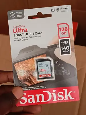 128 Gig Sandisk Ultra, Up to 140mb/S