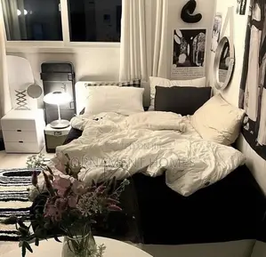 Duvet Black ,White Bedsheet ( Combination)