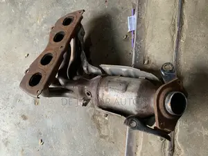 4plug Toyota Venza,Camry 2012/15) Engine Catalytic Converter