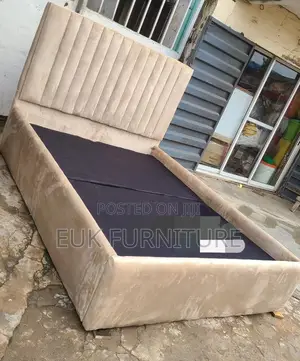 4.5 by 6 Bedframe