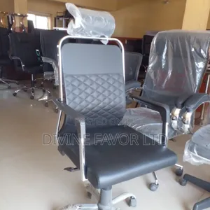 Swivel Office Chair With Headrest