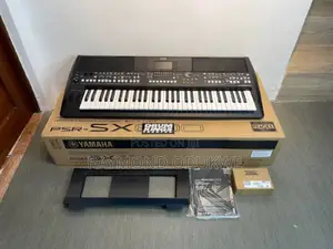 Professional Yamaha Workstation Keyboard Piano PSR-SX600