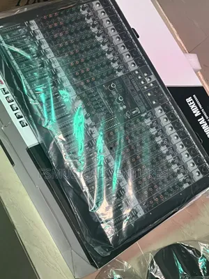 YAMAHA MG16U-MX 16 Channels Mixer