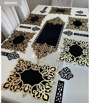 Table Runner Set