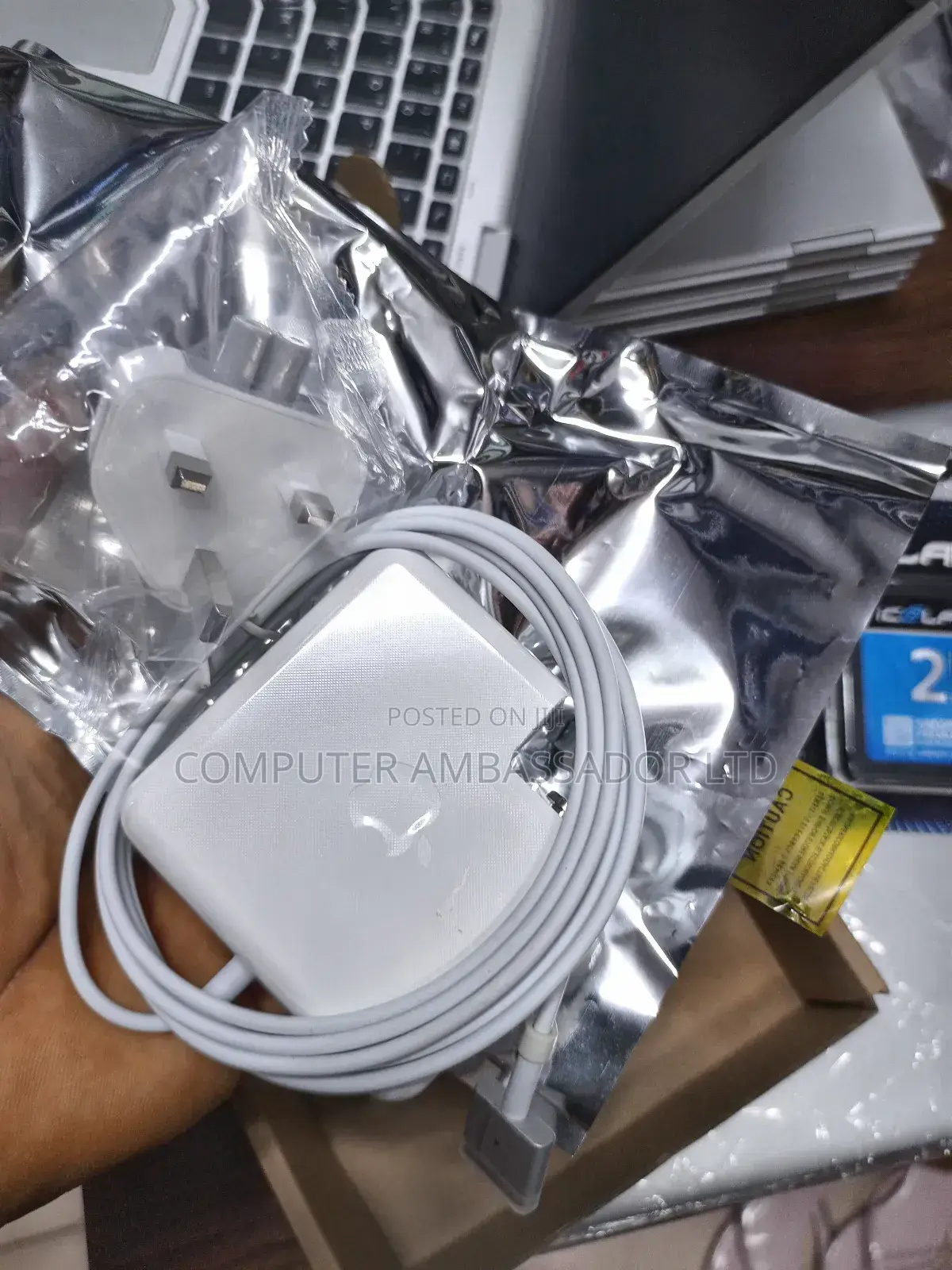 60w Macbook Charger Safe 2