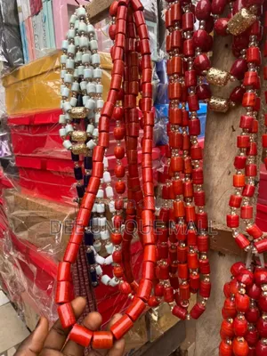 Traditional Crystal Glass Coral Bead Necklace With Bracelet