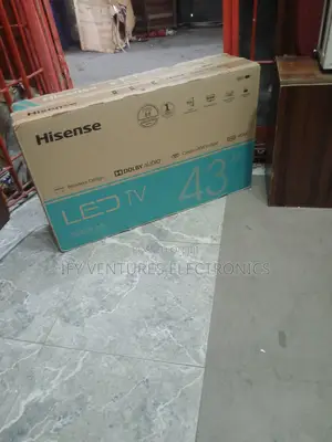 43" Hisense Television With Free Bracket and Clear Color.