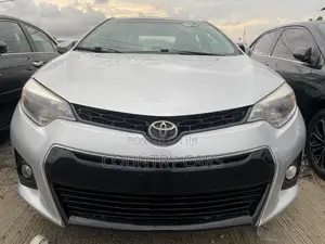Toyota Corolla 2015 Silver