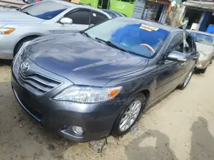Toyota Camry 2010 Gray