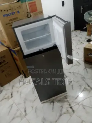 HISENSE - Top Freezer REF205DR