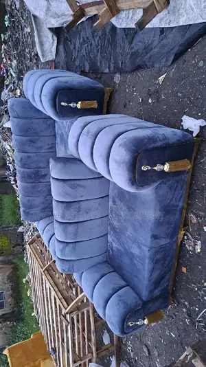 Couches of 7 Seater for Homes/ Hotels/ Lounges/ Guesthouses