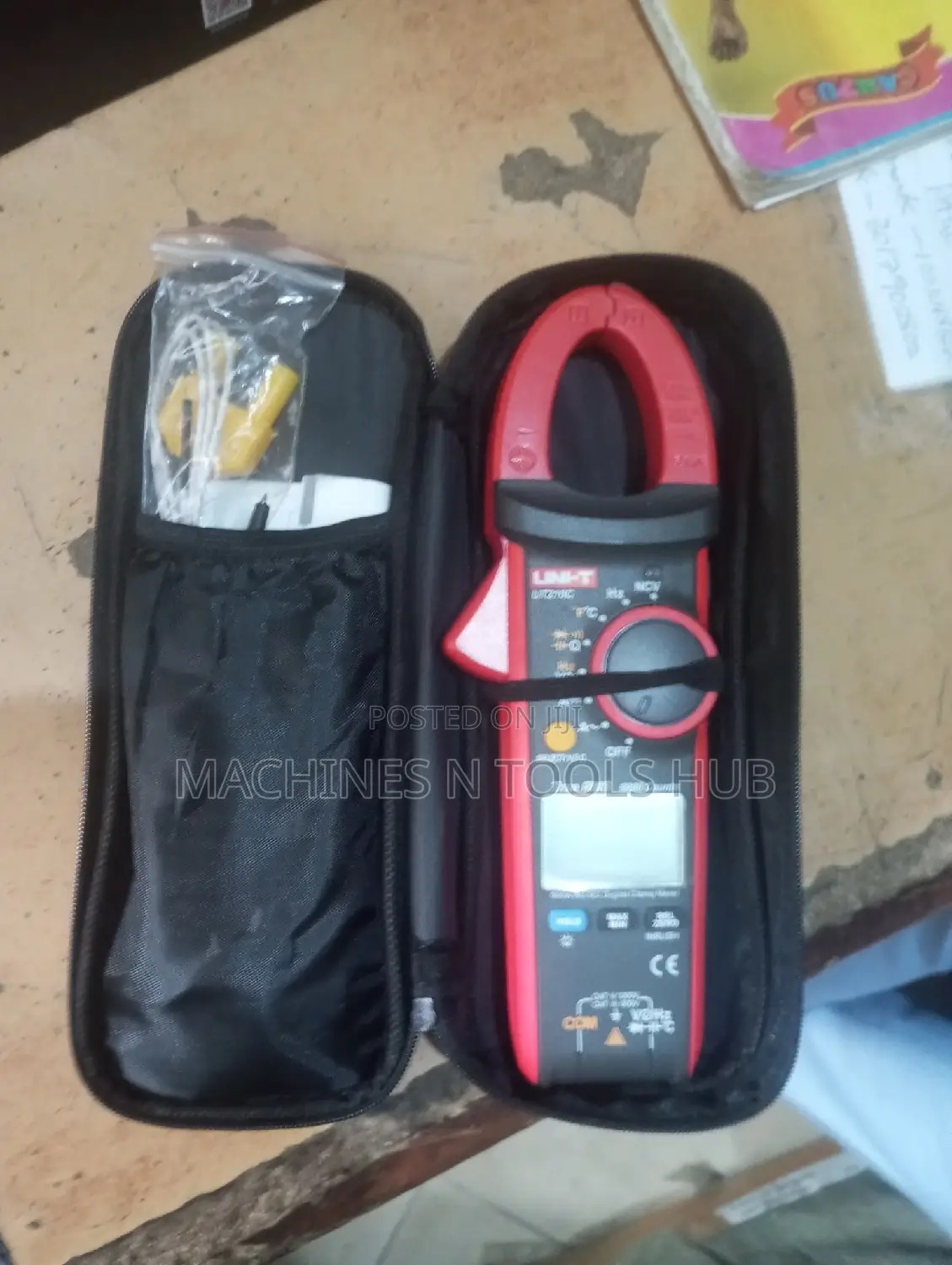 Uni-T UT216C Clamp Meter