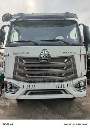 Brand New NX380 Howo 6x4 Tractor Head