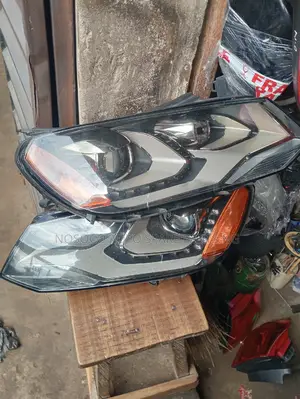 Set of Head Light Touareg 2013