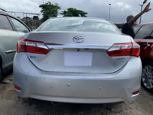 Toyota Corolla 2017 Silver
