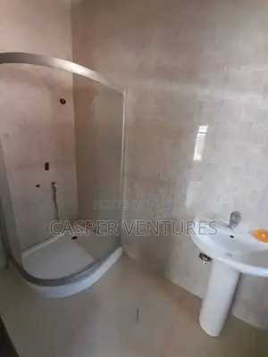 1bdrm Room & Parlour in Ikota Villa for rent