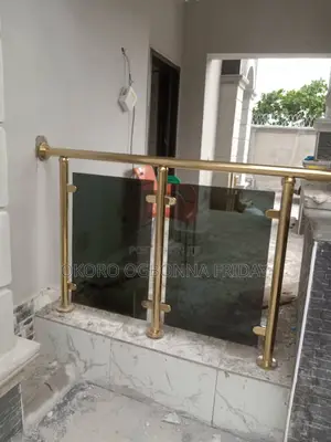Emirate Gray Glass