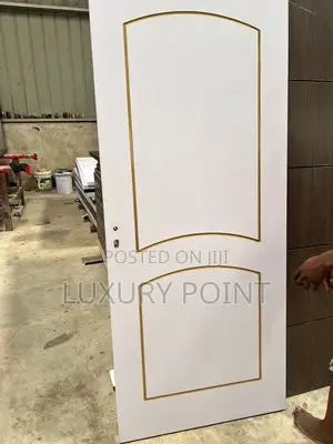Luxury Wooden Door 02