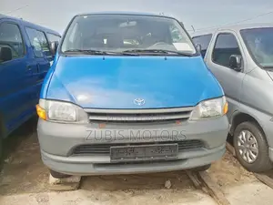 Toyota HiAce 2005 Blue