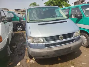 Volkswagen Transporter 2005 Blue