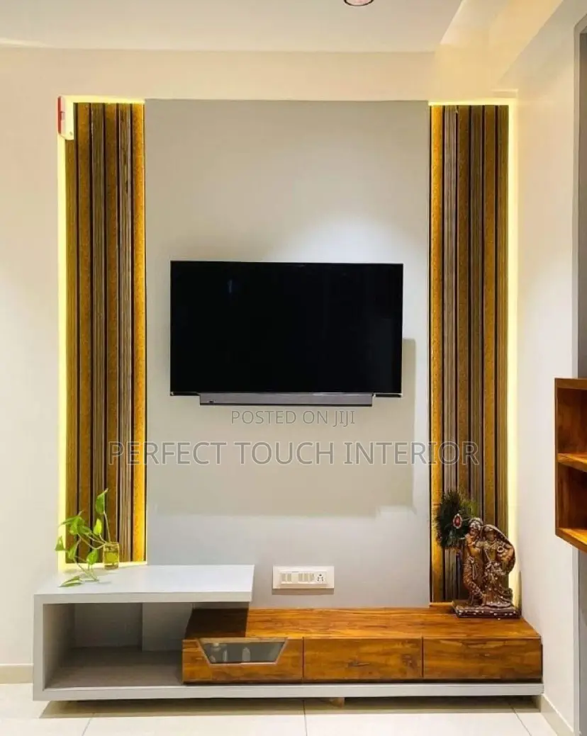 Side Fluted Tv Stand