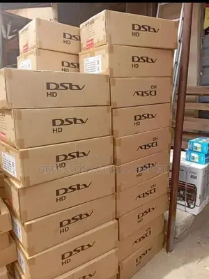 Complete Set of DSTV Decoder
