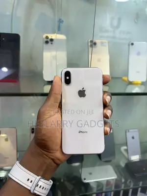 Apple iPhone X 64 GB White