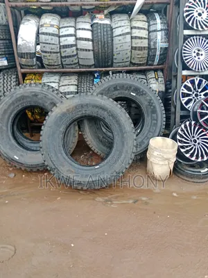 Truck Tyre and Rims
