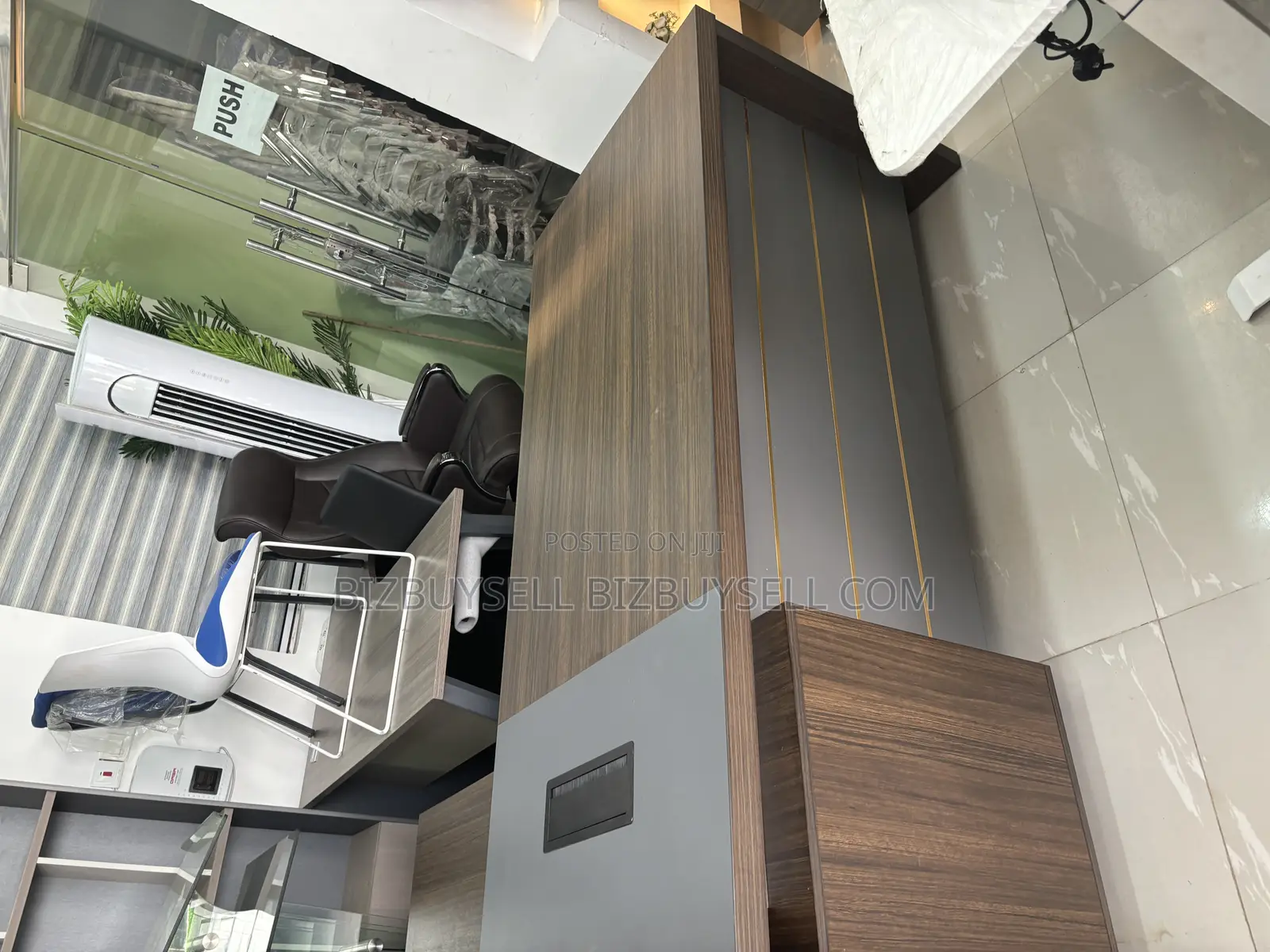 Executive Table 1.8 Meters