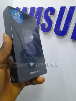 New Samsung Galaxy S24 256 GB