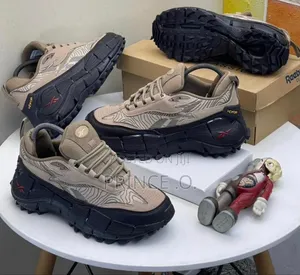 High Quality Classic Reebok Sneakers