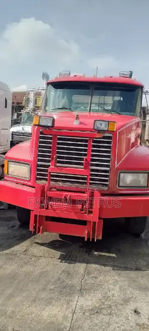 American Used Mack Ch613 Trailer Head Truck 2010 Red