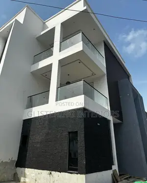 10mm Tempered Glass Balustrade Balcony With a Black Profile