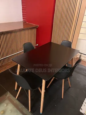 Classic Eames Mini 4 Seater Dining Table
