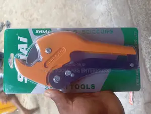 1 to 5/8" Pipe Cutter
