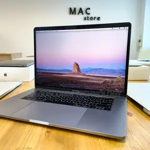 Laptop Apple MacBook Pro 2018 16GB Intel Core I7 SSD 512GB