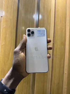 Apple iPhone 11 Pro Max 64 GB Gold