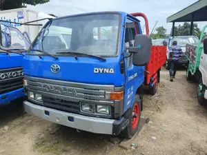 Toyota Dyna 200
