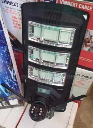 All-in-One Solar Streetlight With 4G V330 Ai 5mp PTZ Camera