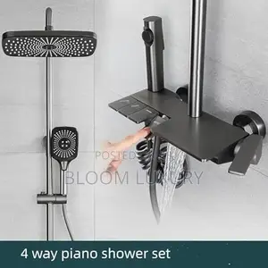 High Quality Black Standing Shower