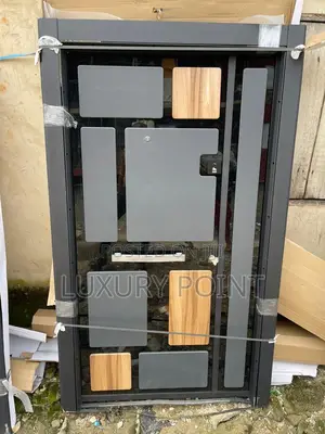 D7 Luxury Door