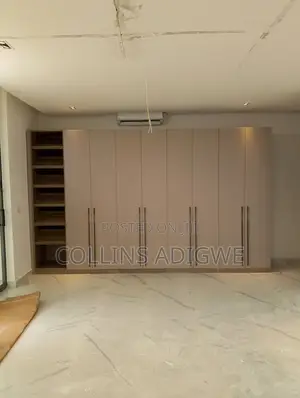 3bdrm Maisonette in Lekki Phase 1 for sale