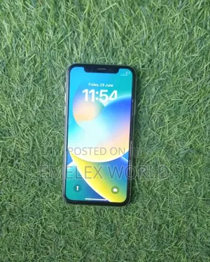 Apple iPhone X 64 GB White