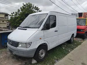 Mercedes-Benz Sprinter 2006 White