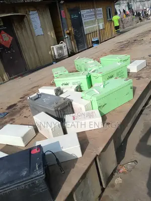 We're Buyers of Old Battery