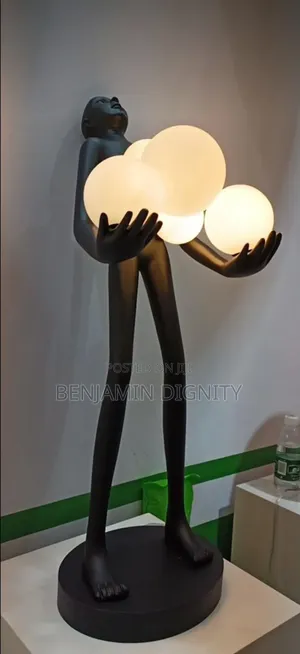 Humanoid Creative Figure Status