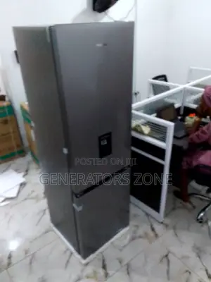 Hisense Double Door 264l Refrigerator