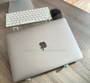 Laptop Apple MacBook Pro 2017 8GB Intel Core I5 SSD 256GB