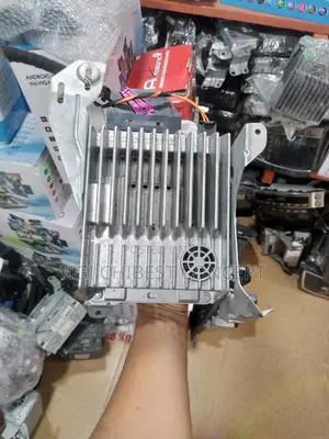 Mercedes C 300 Amplifier for 2008 - 2010 Foreign Used.